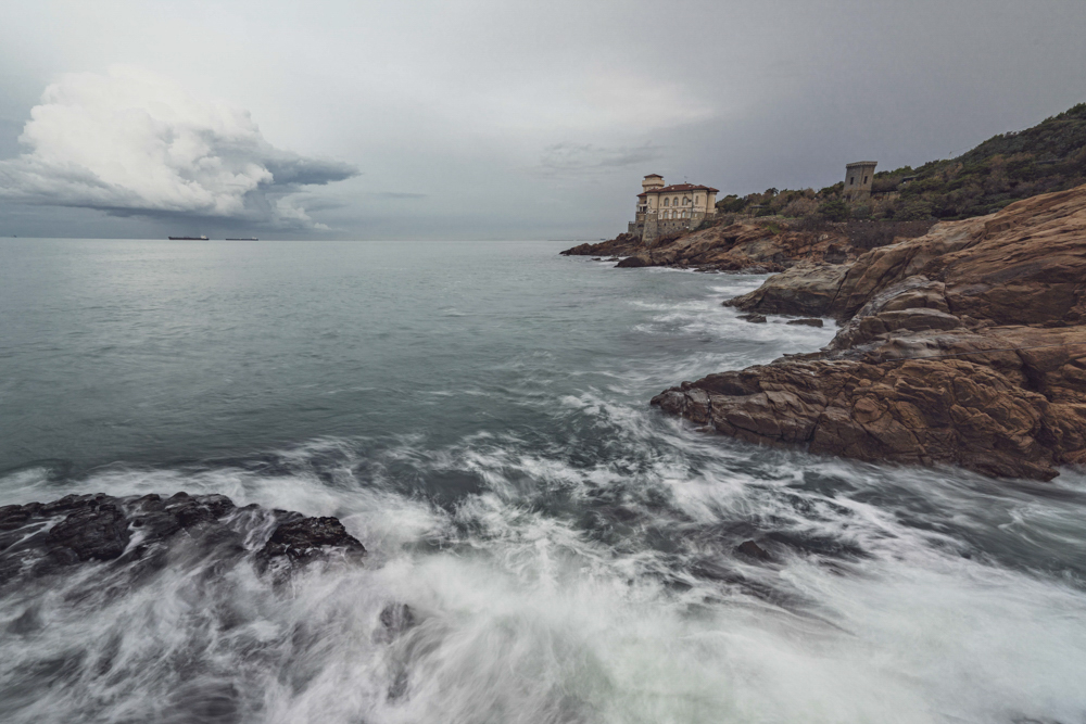 Idee e Viaggi. Oggi fotografiamo: Castello del Boccale e Torre di Calafuria